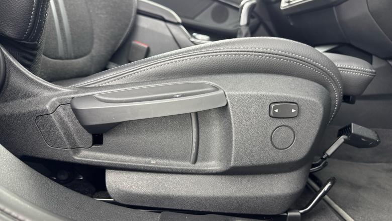 BMW 1 Series 118i [136] Sport 5dr [Live Cockpit Professional] Petrol Hatchback